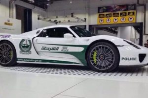 Porsche 918 Spyder Kendaraan Kepolisian Dubai Siap Mengaspal
