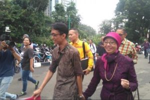 Ario Kiswinar Dan Aryani Soenarto Datangi Polda Metrojaya Terkait Konfliknya Dengan Mario Teguh