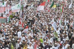 Damai dan Kondusif Sejak Pagi, Masa Demonstran 4 November Ricuh Akibat Tembakan Gas Air mata