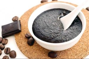 Cara Mudan dan Cepat Menghilangkan Daki Dengan Kopi