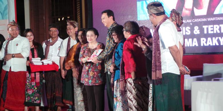 Megawati bersama dengan Basuki Tjahaja Purnama