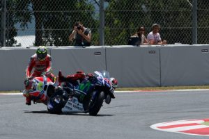 Crash dengan Jorge Lorenzo, Ianone Diganjar Start Paling Buncit di GP Belanda