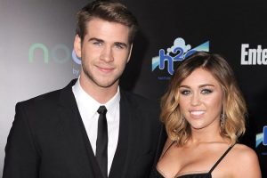 Dinner Bareng Liam Hemsworth, Miley Cyrus Pamer Cincin Tunangan