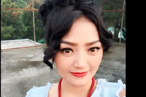 Foto Seksi Akun Instagram Siti badriah Rame Komentar