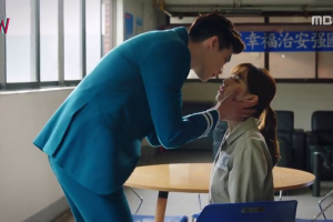 Lee Jong Suk dan Han Yoo Joo Kompak Ungkap Adegan Ciuman Favorit Dalam Drama