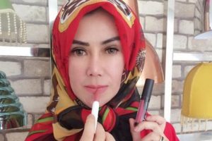 Amy Qanita Jelaskan Perbedaan Komentar Antara Dirinya dan Raffi Ahmad Terkait Ayu Ting-Ting