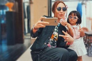 Ayu Dewi Bilang Gigi Bukan Korban Bencana Alam Saat Ditanya Hubungan Raffi Ahmad - Ayu Ting - Ting