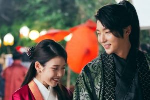 Tak Bisa Bersatu Dalam “Moon Lovers Scarlet Herat Ryeo”, IU-Lee Jun Ki Justru Lengket di Dunia Nyata