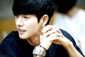 Park Hae Jin Kunjungi Pusat Kesejahteraan Anak dan Berikan Hadiah Untuk Anak - Anak