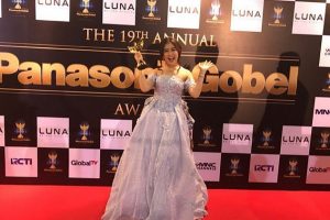 Prilly Latuconsina Raih Penghargaan Bergengsi Di Hari Spesial