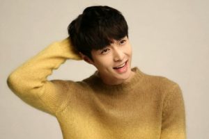 Lay EXO Terpaksa Harus Diamankan Saat Syuting Di Supermarket