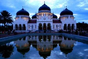 Intip Deretan Masjid Terindah Di Indonesia