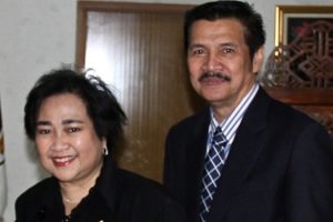 Suami Disholatkan Di Universitas Bung Karno, Rachmawati Soekarnoputri Tak Kuasa Tahan Tangis