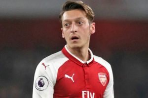 Tak Puas Lihat Penampilan Ozil, Mantan Pemain Arsenal Martin Keown Luncurkan Kritikan Pedas