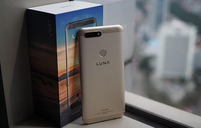 Spesifikasi-Luna-G8,-Smartphone-Mewah-Harga-Murah