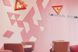 SoFashion Cafe, Tempat Nongkrong Asik Untuk Kamu Pecinta Warna Pink