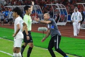 Kalahkan Timnas U-19, Pelatih Qatar Diganjar Kartu Merah