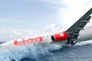 Saksi Mata Ungkap Lion Air Meledak Setelah Jatuh Ke Air