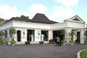Transportasi Terdekat Menuju Museum Batik Danar Hadi