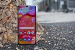 Spesifikasi dan Harga Samsung Galaxy A70